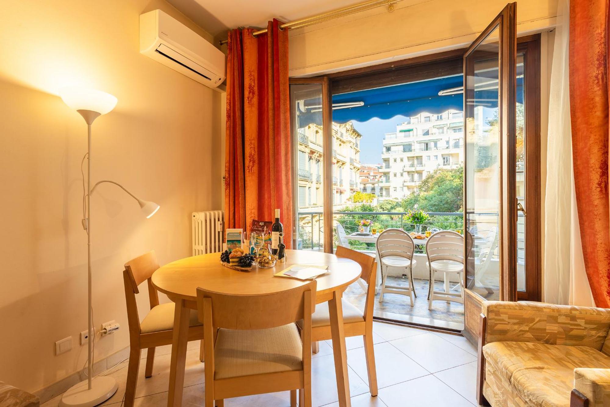 Le France-Massenet Ap3015 By Riviera Holiday Homes Niza Exterior foto